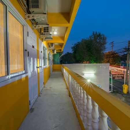 Take A Rest Donmuang Residence Bangkok Exterior foto